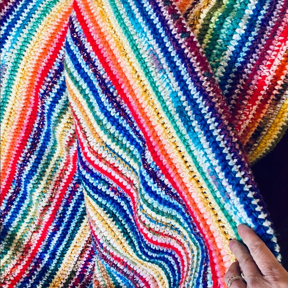 Homemade rainbow knitted blanket - Picture 4 of 6